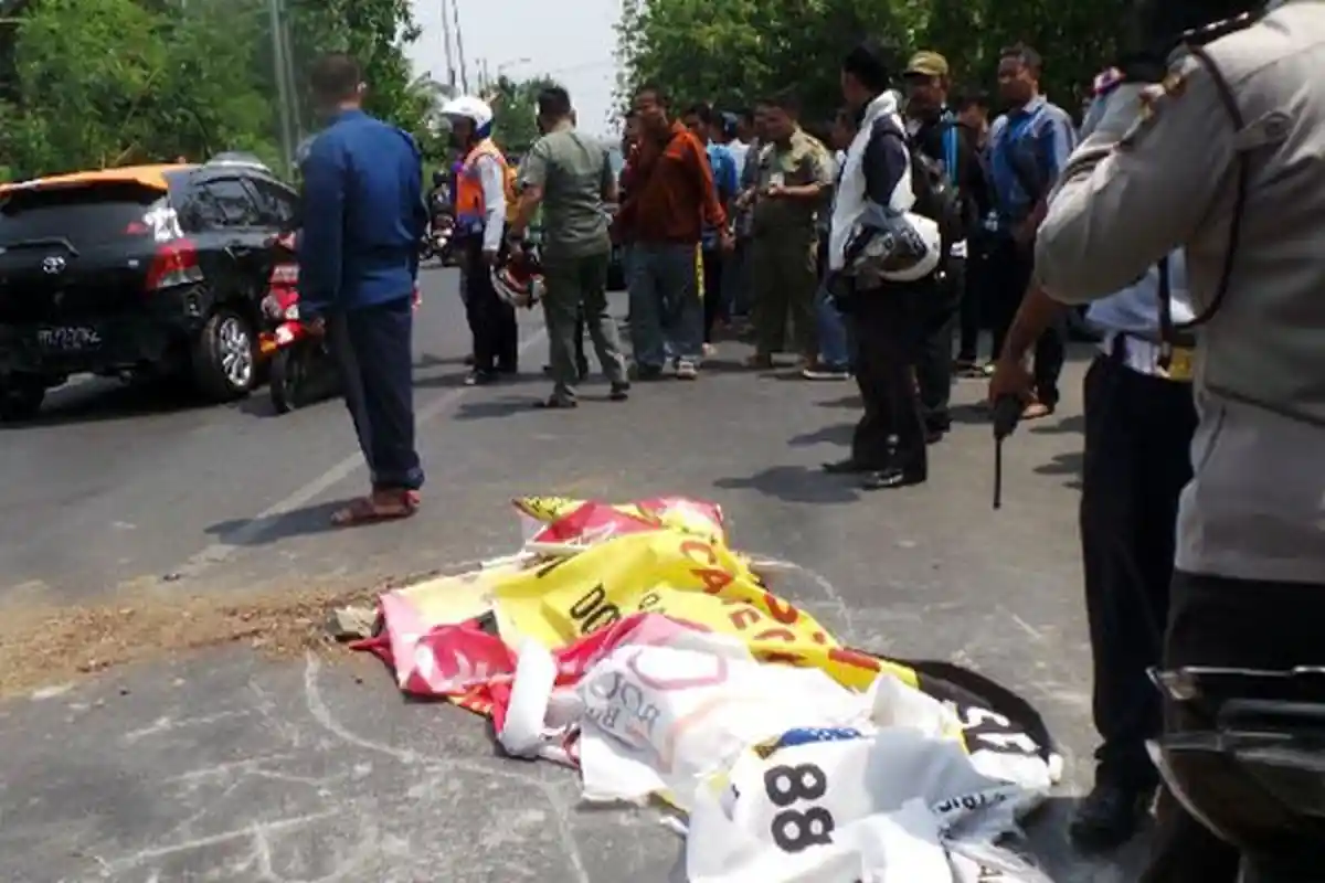 Kecelakaan Tragis, Bocah Tewas Ditabrak Truk Pasir, Kepala Pecah Tak Beraturan, Sopir Lari ke Polres