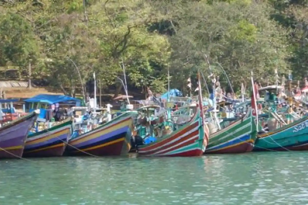 Musim Pancaroba Bikin Nelayan Kotabaru Makin Terpuruk