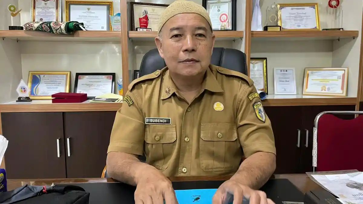 BBM Langka dan Mahal di Kayan Hilir Sintang, Warga Harap Pemerintah Atur Harga Pengecer di Kios