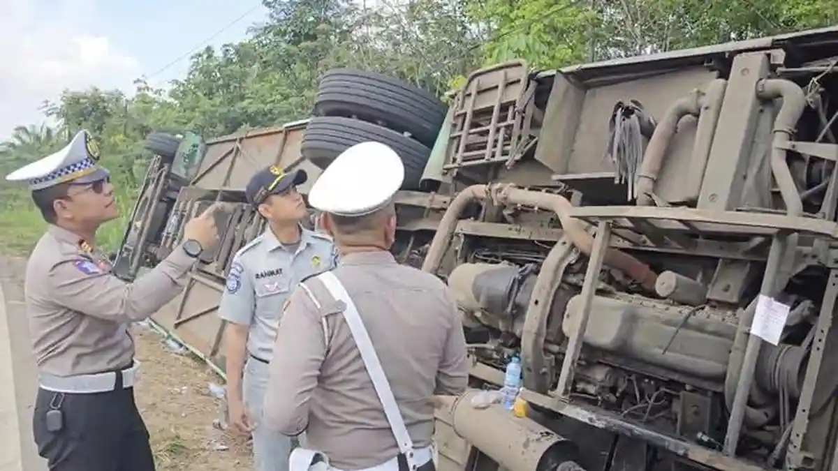 4 Penumpang Tewas, Polisi Tetapkan Sopir Bus Rombongan Umrah Kecelakaan Maut di Muba Jadi Tersangka