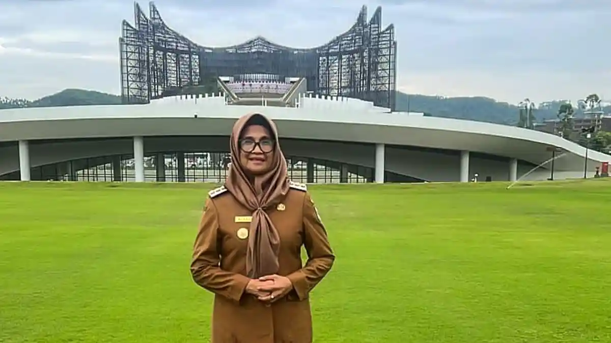 Wali Kota Susanti Dewayani dan Ratusan Kepala Daerah Temui Presiden Jokowi di IKN