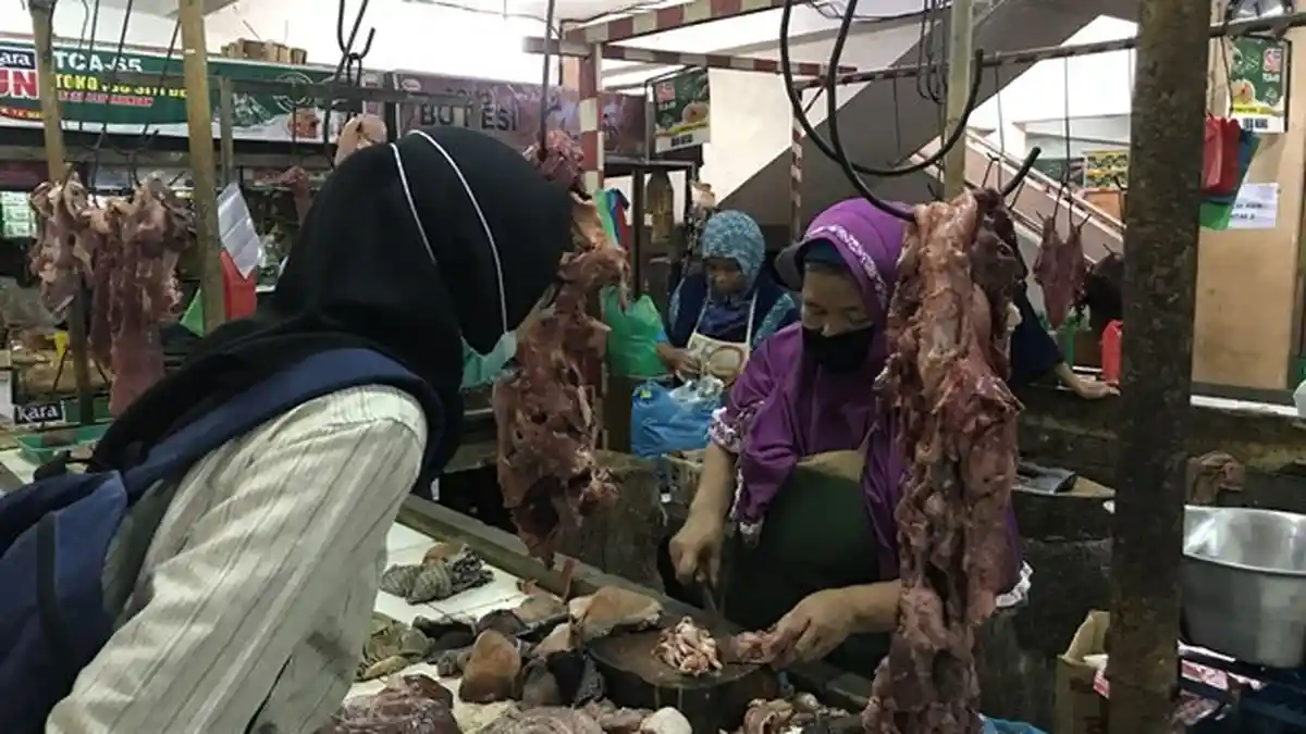 Jelang Lebaran, Penjualan Daging Sapi di Semarang Naik 2 Kali Lipat