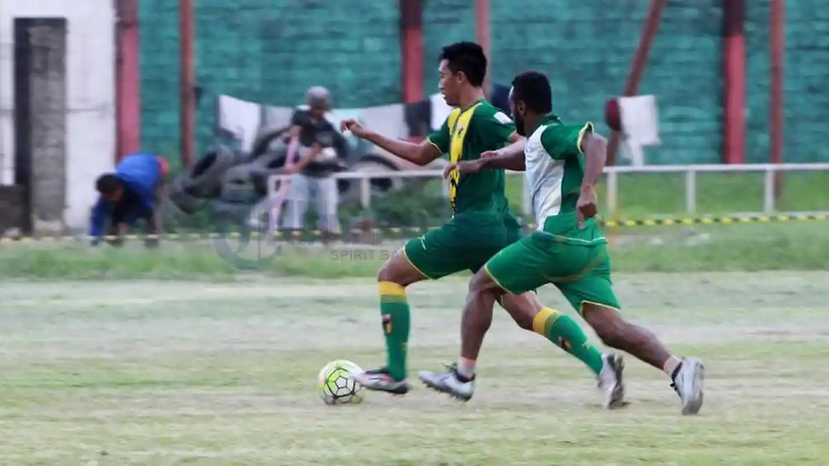 Foto-foto Persipon Jalani Latihan di Stadion Sultan Syarif Abdurrahman - pemain-persipon_20170711_191332.jpg