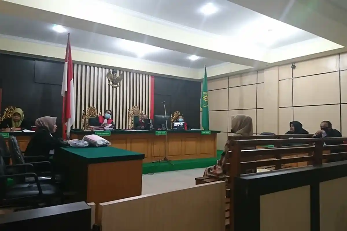 Pacar Diajak Jalan Lalu Ditinggal di SPBU, Tokek Kini Terancam Pidana Penjara, Nyesal di Depan Hakim