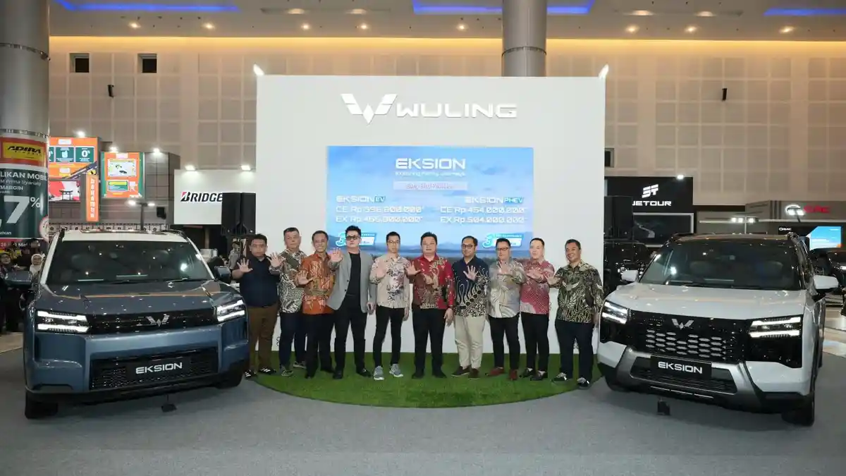 Wuling Eksion Resmi Meluncur di IIMS Surabaya 2026, Hadir dengan Pilihan EV dan Plug-in Hybrid