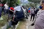 kecelakaan-maut-terjadi-di-jalan-hasanuddin-toto-kelurahan-silae.jpg