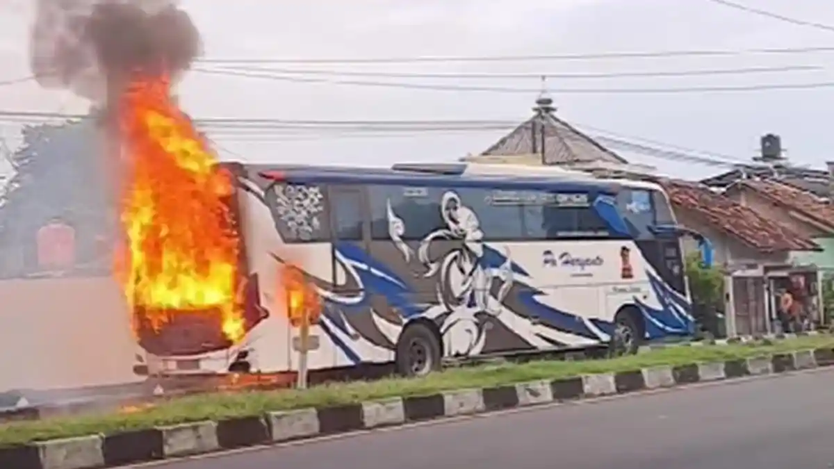 Bus PO Haryanto Terbakar di Yogyakarta, Diduga Korsleting Kelistrikan AC