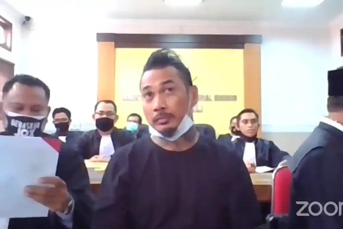 Dalam Pledoinya, Jerinx SID Ungkap Dirinya Sebagai Tulang Punggung Keluarga