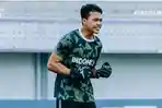 Persebaya-Surabaya-dikabarkan-sedang-mengincar-kiper-Persita-M-Darmawan.jpg