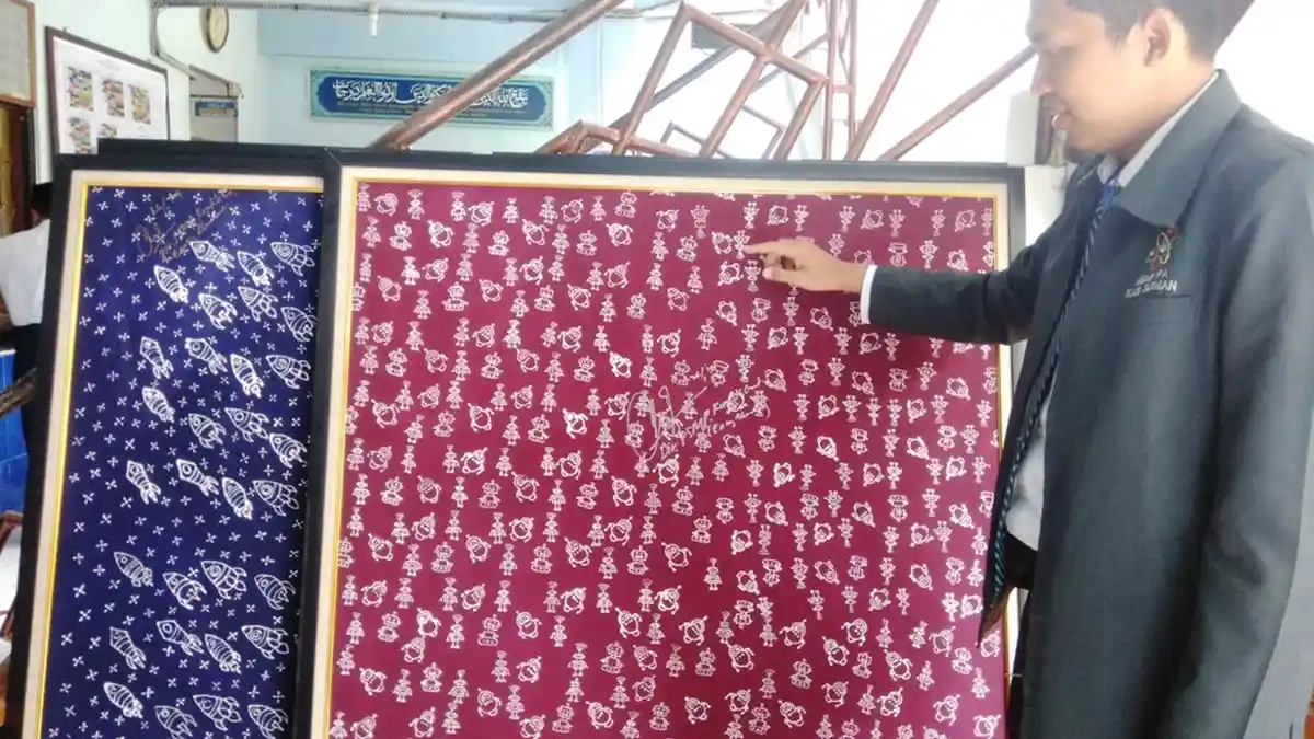 Batik Motif Robotik dan Roket Air Ini Merupakan Karya Siswa SMP Muhammadiyah 3 Depok