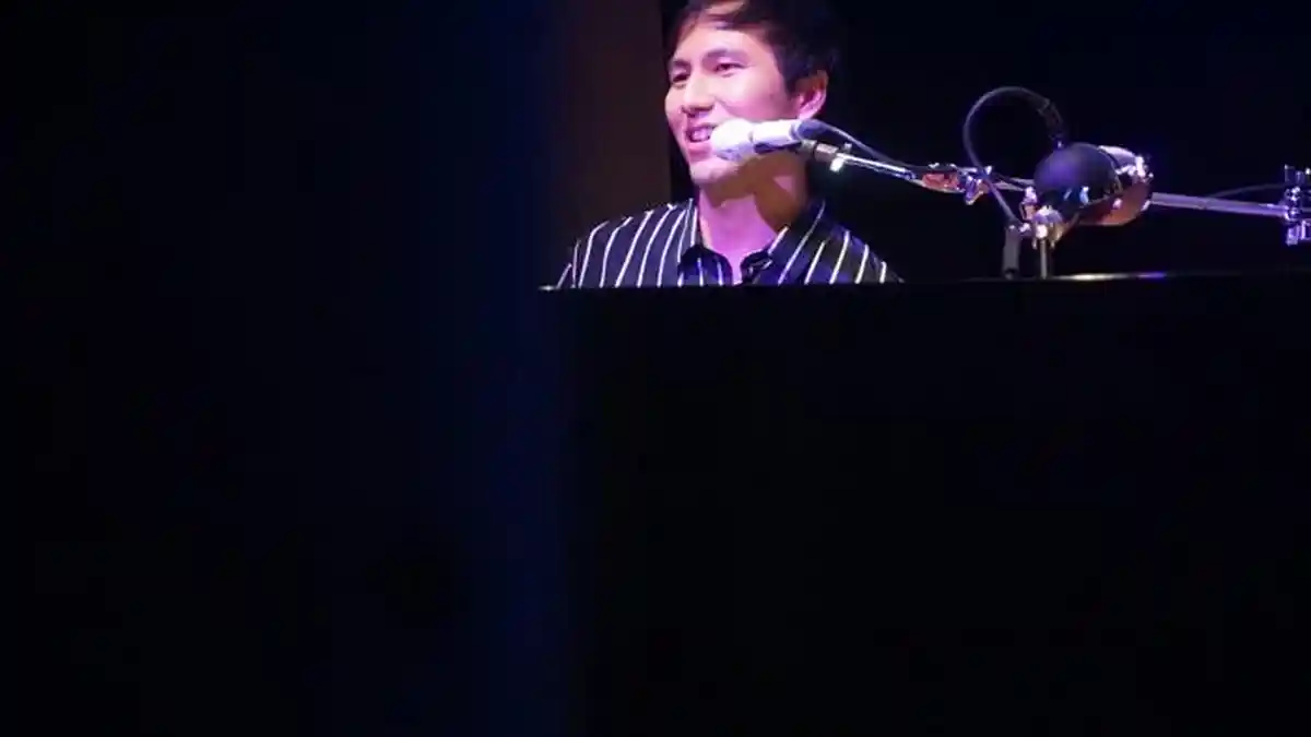 Nate Qi Kenalkan Album Elementary Love Saat Gelar Konser Perdana di Jakarta