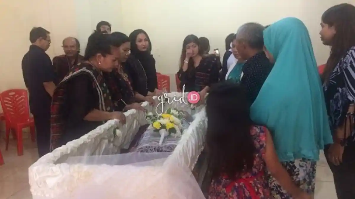 Sejak Januari Berulangkali Natalie Sarah Punya Firasat Ibunya Akan Berpulang