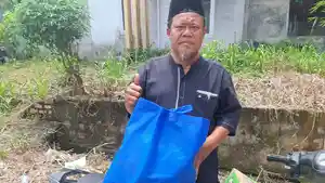 Iwako-Jambi-menyalurkan-50-paket-bantuan.jpg