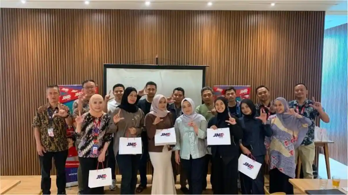 JNE Bandung Perkuat Kolaborasi dengan UMKM Kota Bandung melalui Ruang Kolaborasi - Tribunjabar.id