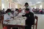 bnnk-tana-toraja-melakukan-tes-urine-kepada-puluhan-siswa-sman-1-toraja-utara.jpg