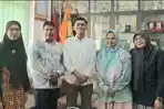 Rafi-Hafiz-Alfarisi-tengah-alumni-SMAN-10-Fajar-Harapan-Garuda.jpg