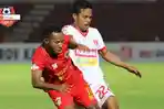 pemain-perseru-badak-lampung-fc-abdul-rahman-lestaluhu.jpg