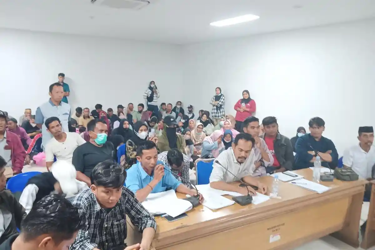 Wakil Ketua DPRD Sulbar Ungkap Dugaan Pemalsuan Dokumen Izin Tambang Pasir di Kalukku Mamuju