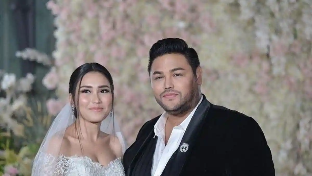 Ayu Ting Ting Marah, Buntut Pengakuan Ivan Gunawan ke Boy William Soal Ciuman Bibir