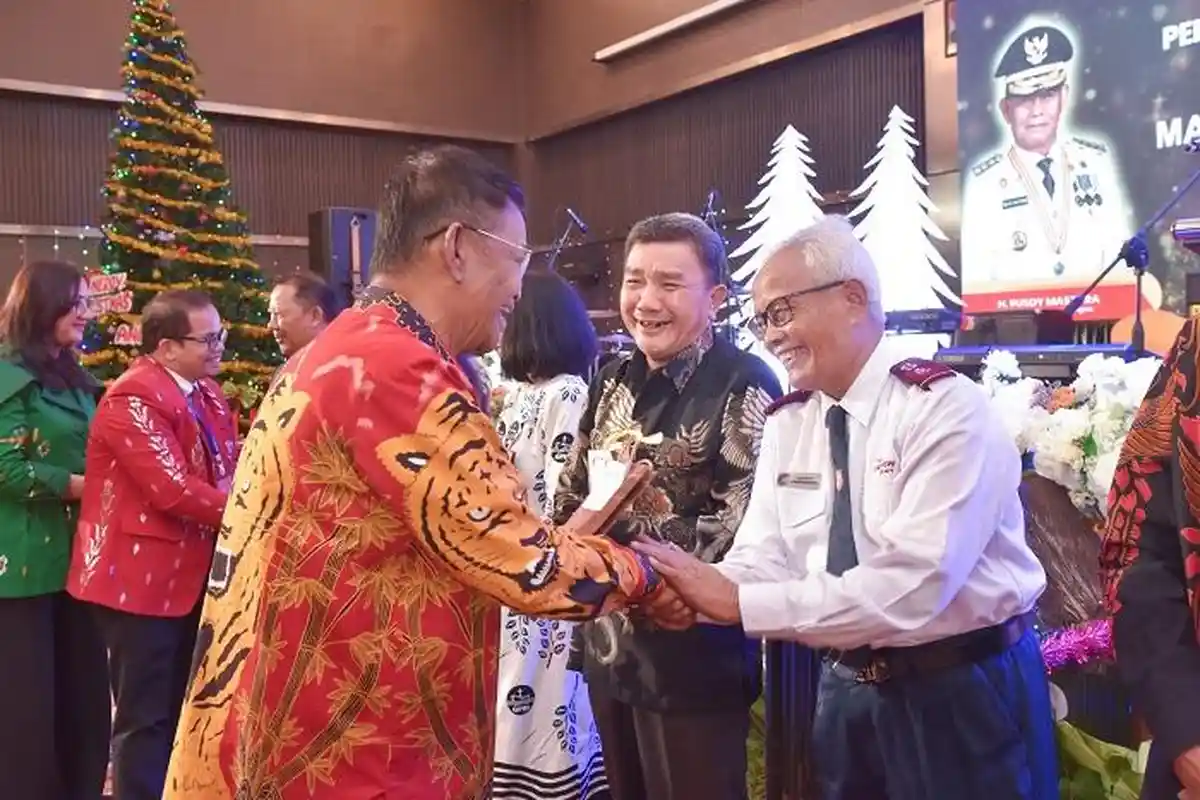 Natal Oikumene KORPRI Sulteng, Gubernur Ajak ASN Jadi Penjaga Moderasi Beragama