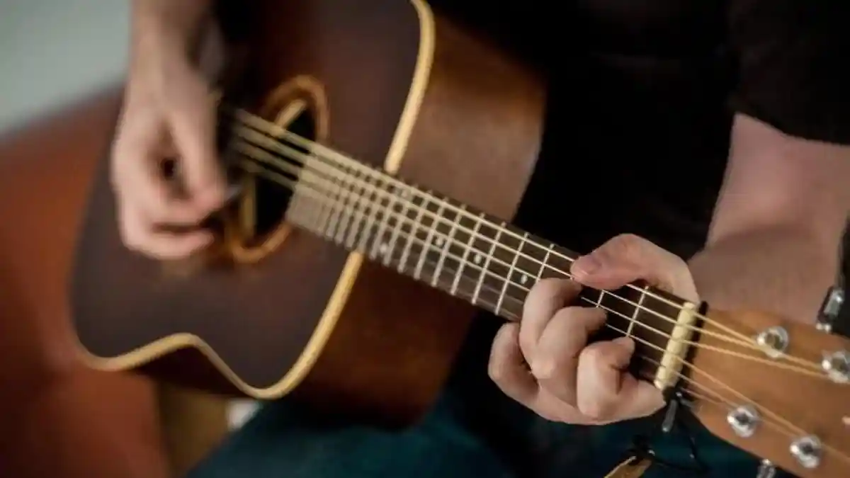 Mudah Dimainkan, Lirik dan Chord Gitar Lagu Batak Saribu Kilometer