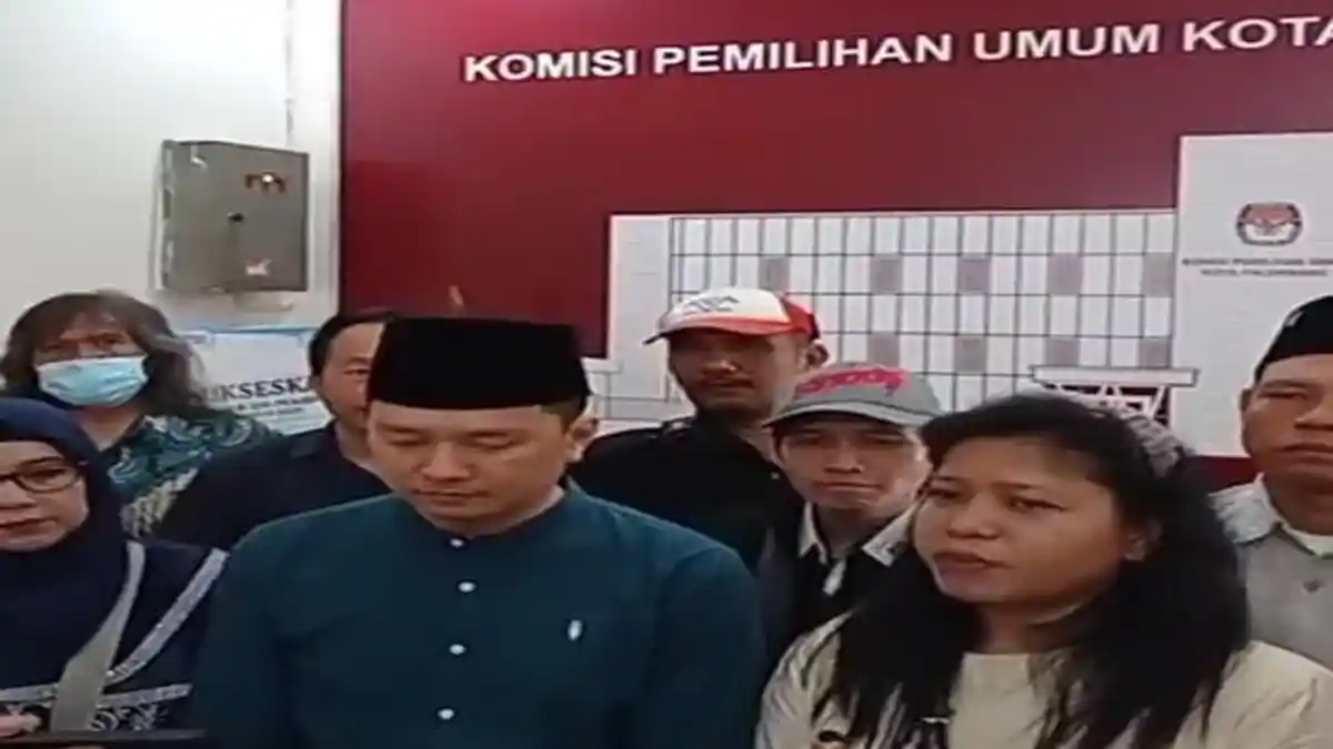 Klaim 50 Persen Bacaleg PSI Palembang Mengundurkan Diri, Rombongan Eks Kader Datangi KPU Palembang
