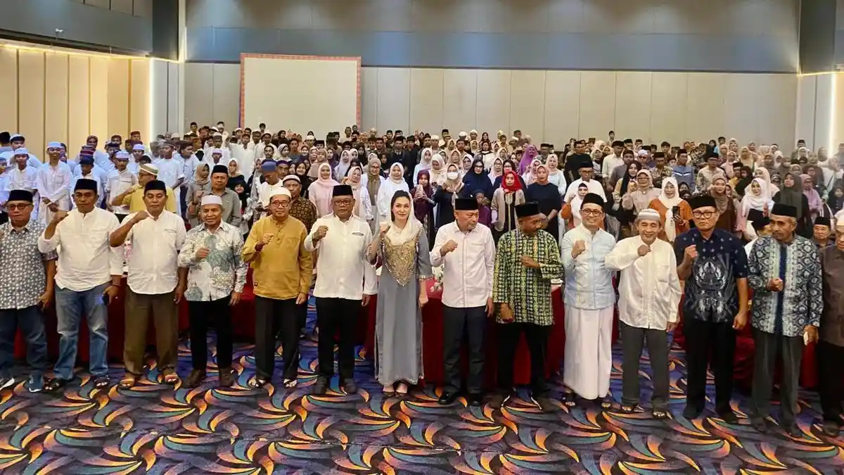 Gub dan Wagub Maluku Utara Sherly Laos - Sarbin Sehe Hadiri Silaturahmi Ramadan Komunitas Makeang