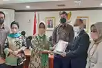 bupati-mempawah-erlina-bersama-perwakilan-asosiasi-pemerintah-sdf-sd.jpg