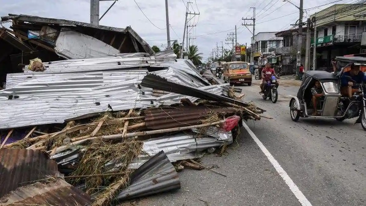 Topan Noru Terjang Filipina Menewaskan 5 Orang, Ribuan Warga Dievakuasi