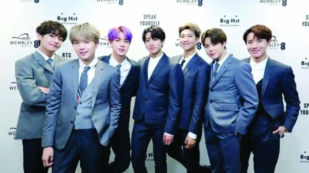 BTS Menempati Posisi Pertama Sebagai Boyband Terpopuler
