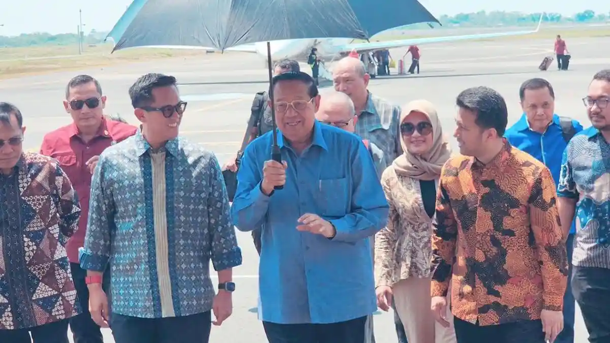 SBY Dukung Penuh Pasangan Khofifah - Emil Maju Jadi Pasangan Cagub dan Cawagub Periode II