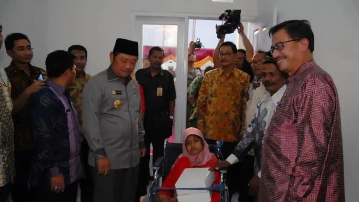 Tiga Warga Dhuafa di Sidoarjo Dapat Rumah