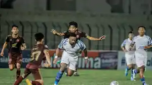 PSM-Makassar-hajar-PSIS-Semarang-dengan-skoe-2-0.jpg