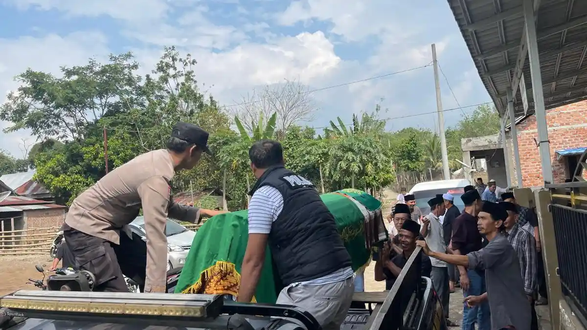 Wujud Kepedulian Polri, Polres Empat Lawang Sediakan Layanan Antar Jenazah Gratis Pakai Mobil Dinas - Sripoku.com