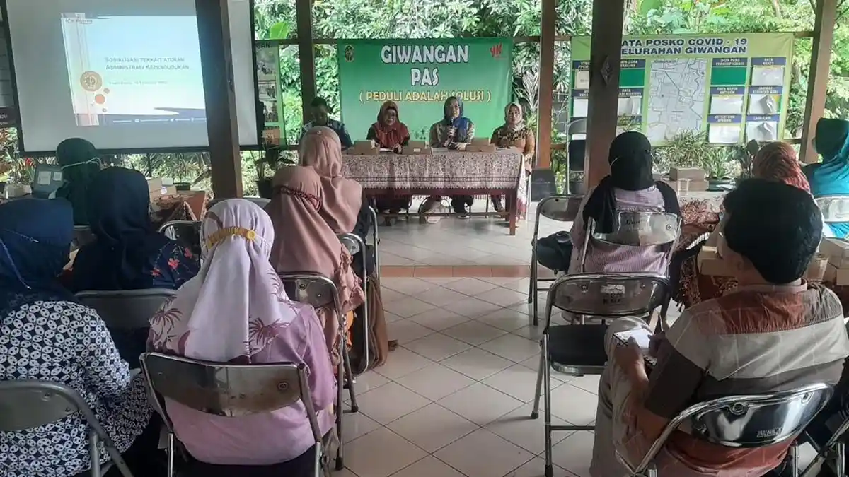 Biro Tapem DIY Sosialisasikan Aturan Adminduk di Kalurahan Giwangan ...
