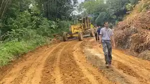 Perbaikan-Jalan-Rura-Patontang-di-Kecamatan-Koto-Balingka-d662026.jpg