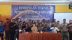 foto-berssama-komisi-iv-dpr-ri-kementerian-pertanian-melalui-smk-pp-negeri-kupang.jpg