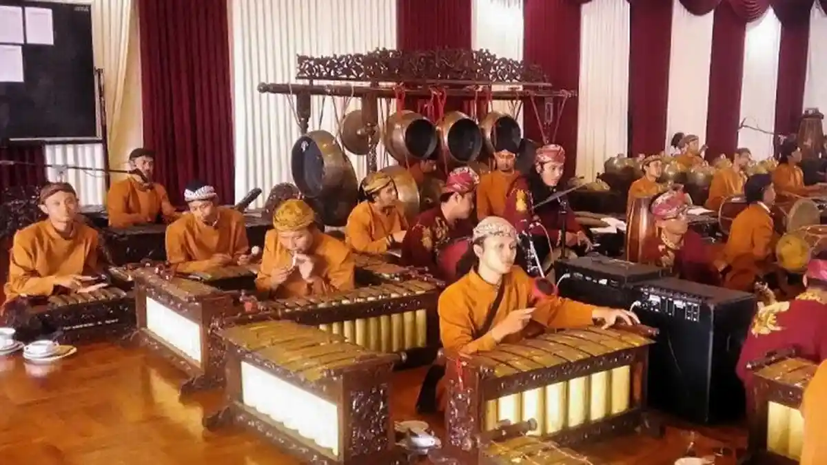 Kunci Jawaban Tema 6 Kelas 5 Halaman 57 dan 58 Subtema 1 Pembelajaran 5 Alat Musik Gamelan