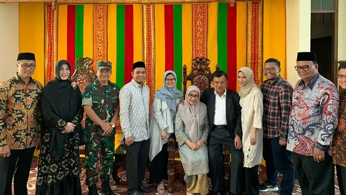 Jusuf Kalla ke Aceh Bersama Istri dan Cucu, Hadiri Resepsi Pernikahan Anak Zaini Abdullah