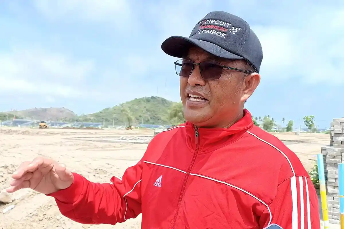 Pembalap WSBK Mandalika Akan Dikalungi Kain Tenun Saat Tiba di Lombok 9 November 2022