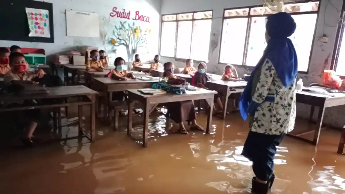 Disdikbud Kendal Petakan 5 Sekolah Dasar di 2 Kecamatan Terdampak Banjir Rob