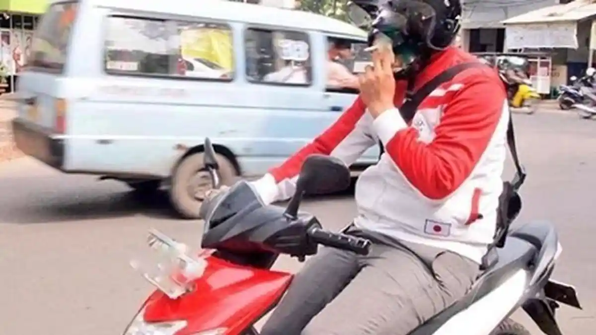 Kasatlantas: Merokok dan Dengarkan Musik Saat Berkendara di Kota Semarang Belum Ditilang