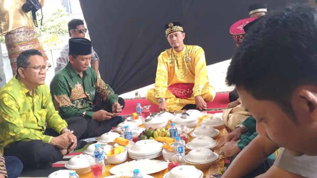 Sultan Pontianak: Pererat Silaturahim Lewat Saprahan Nusantara