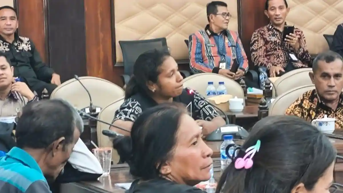 Mama Kartini Minta Perhatian Pemerintah untuk Pedagang Pasar Alok