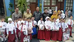 Wali-Kota-Malang-Wahyu-Hidayat-bersama-jajaran-kepala-dinas-dan-kepala.jpg