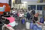 TYCI Semarang Sumbang 10 Tangki Air Bersih Warga Demak Terdampak Kekeringan