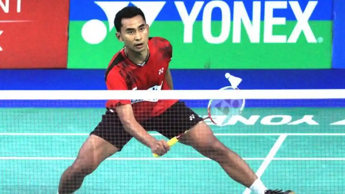 Tommy Sugiarto Bangkit Lalu Singkirkan Lin Dan di Babak Pertama Indonesia Open 2015