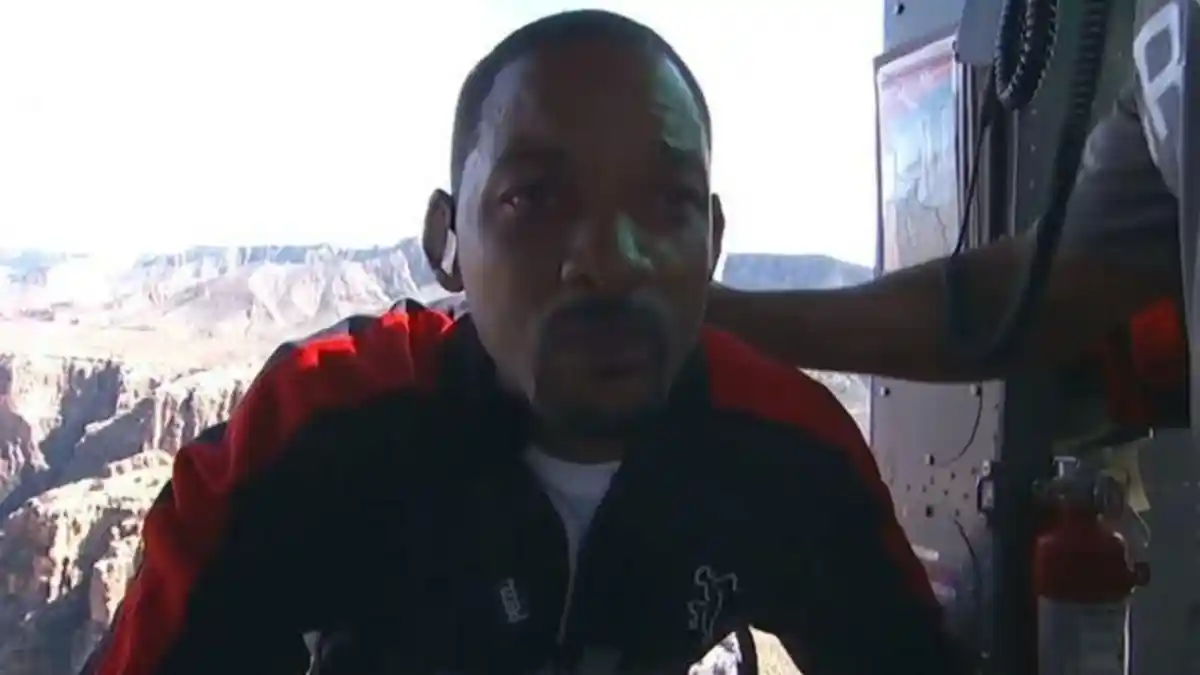 Will Smith Terjun dari Helikopter di Ulangtahun Emas