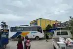 Suasana-di-Terminal-Damri-Tanjung-Selor-sebelum-keberangkatan-penumpang.jpg