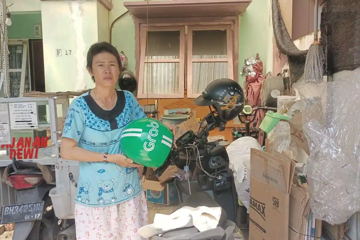 Setelah Di-suspend dan Jadi Pemulung, Rosdewi Driver Ojol Dilaporkan ke Polisi: Saya Cuma Cari Makan